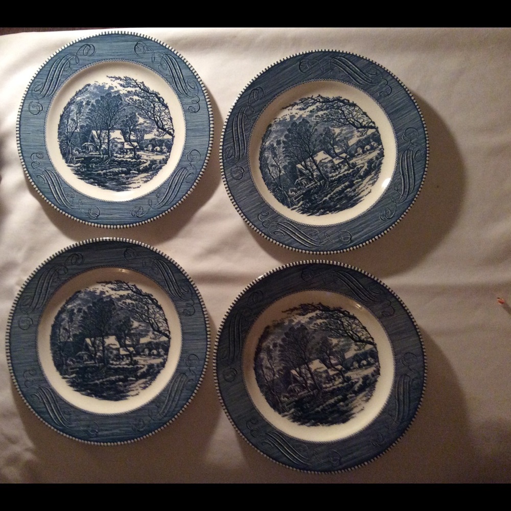 Set Of 4 Currier & Ives Dinner Plates